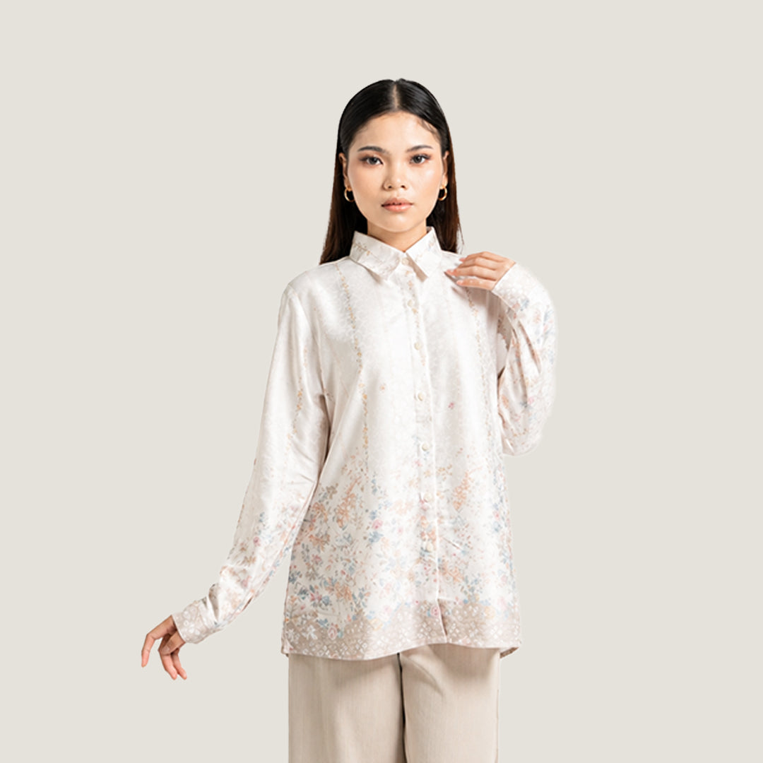 Naura Shirt kemeja muslim premium wanita White tampak depan — siluet mengalir Aluna Collection Falyae