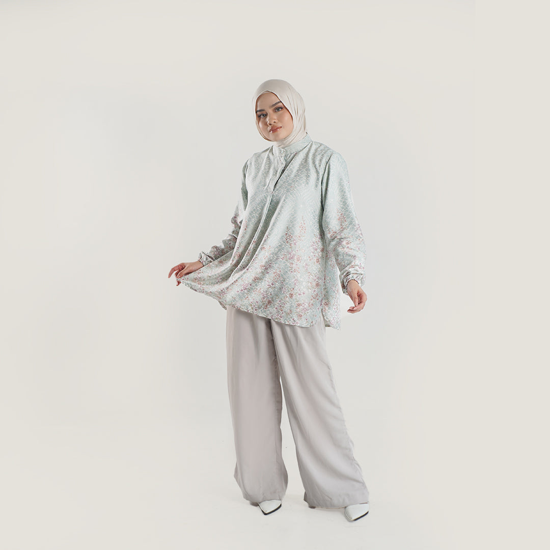 Lunea Blouse blus muslim premium wanita Mint Full Badan tampak depan — siluet mengalir First Collection Falyae
