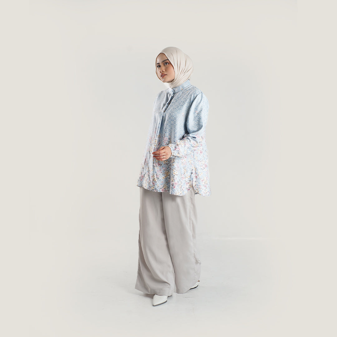 Lunea Blouse blus muslim premium wanita Blue Full Badan tampak depan — siluet mengalir First Collection Falyae