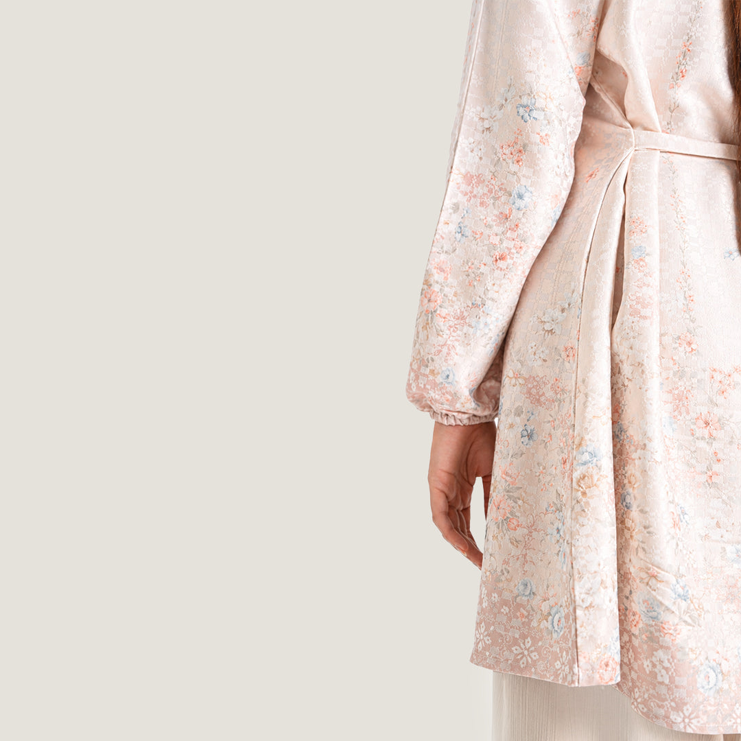 Detail bahan poly rayon dobby premium Safa Tunic Falyae — tekstur dobby weave lembut adem tidak menerawang