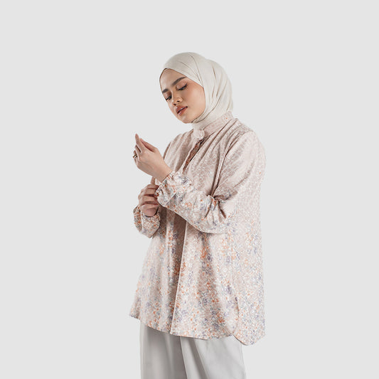 Lunea Blouse blus muslim premium wanita Pink tampak depan — siluet mengalir First Collection Falyae
